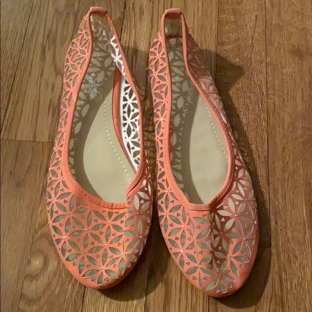 Cora size 9 flats